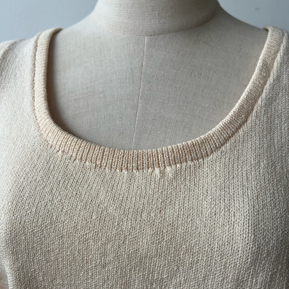 ST. JOHN Vintage Scoop Neck Ivory Cropped Knit Tank Womens Medium - Picture 2 of 7